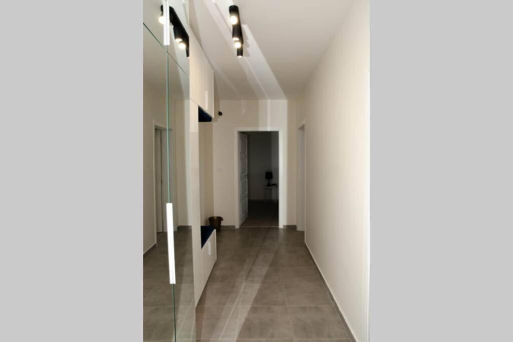 Super Luxurious & Spacious Designer Apartment. Stara Zagora Eksteriør billede